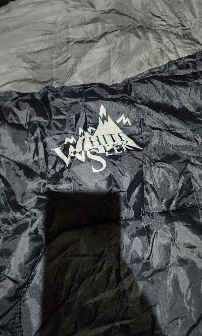 Whiteseek envelope sleeping bag (Category: Hiking & Camping) located in Baguio. Submitted by coffeesilvershadow_28 (Listing ID 1438484743, Image 1). Description: - From padala box- Like new condition - 225x 80x50cm - 1.8 Kg. - Naby blue/gray color - Baguio dropping - Jnt shipping- Payment firsg plus sf before shipping.