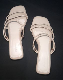 (Kategori: ) berada di . Dikirim oleh preloved.bydapi (ID iklan 1438403800, Gambar 1). Deskripsi: .