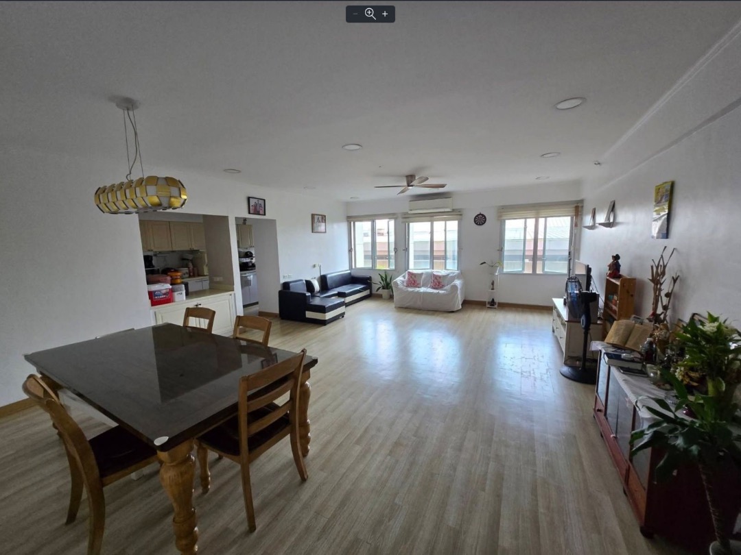 (Category: ) located in . Submitted by jm.claveria (Listing ID 1438537850, Image 1). Description: .