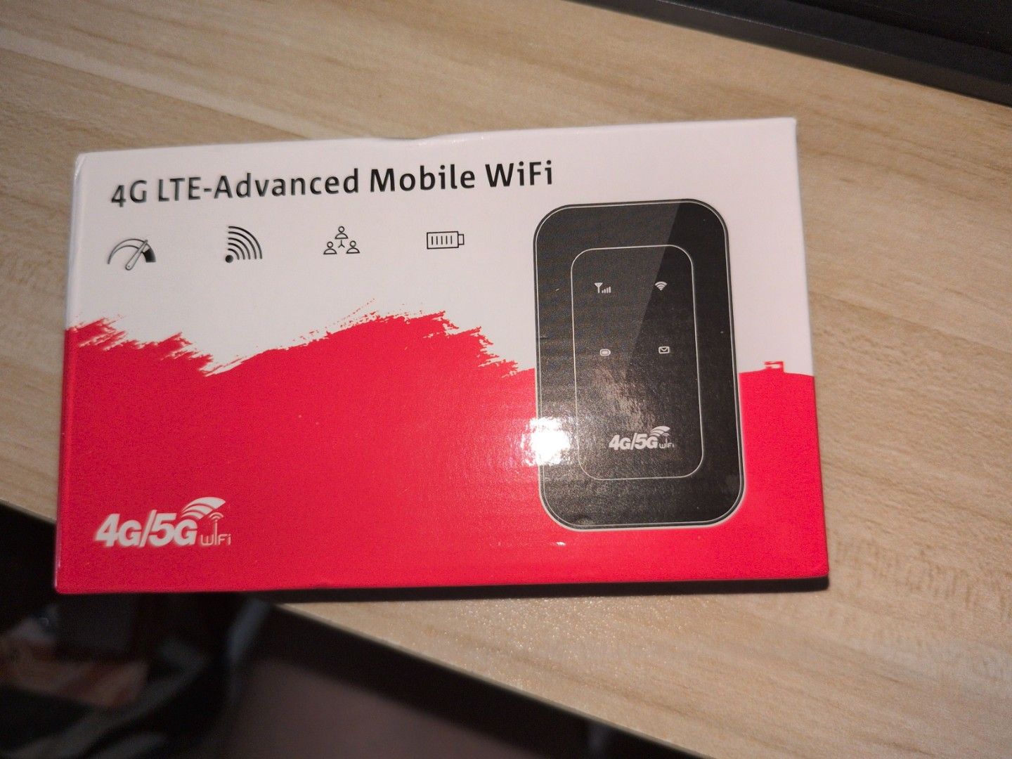 4G LTE Advanced Mobile WiFi Router457383460314828800