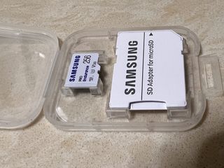 （分類：）位於 。 由 oddgem-104f92 提交（商品編號 1438657822，圖片 1）。簡介： 。