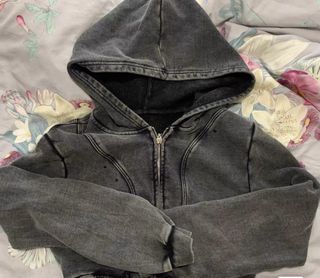 (Category: ) located in . Submitted by eeekayzacm (Listing ID 1438539725, Image 1). Description: .