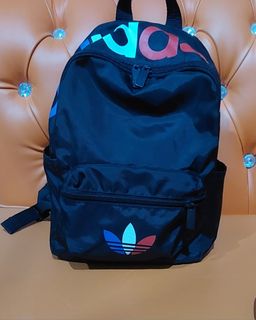 (Kategori: ) berada di . Dikirim oleh boutique.preloved_999 (ID iklan 1438619673, Gambar 1). Deskripsi: .