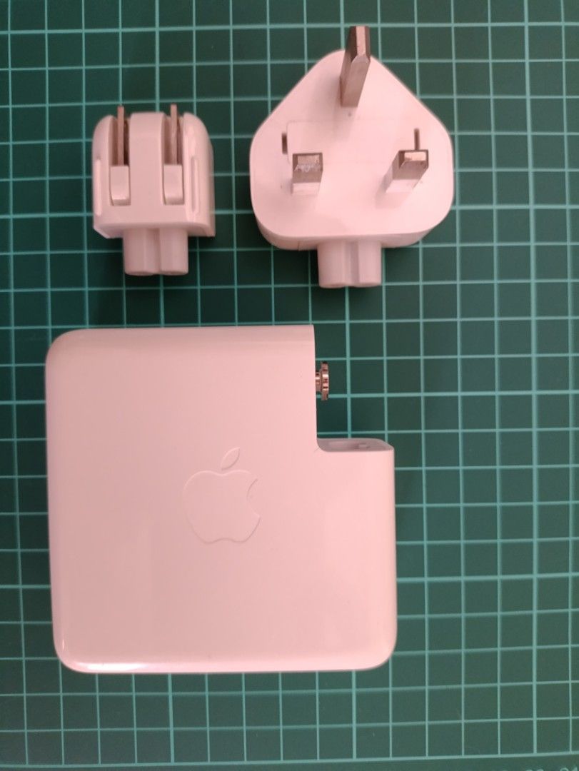 Apple 96W MagSafe Power Adapter USB C457619323749017600