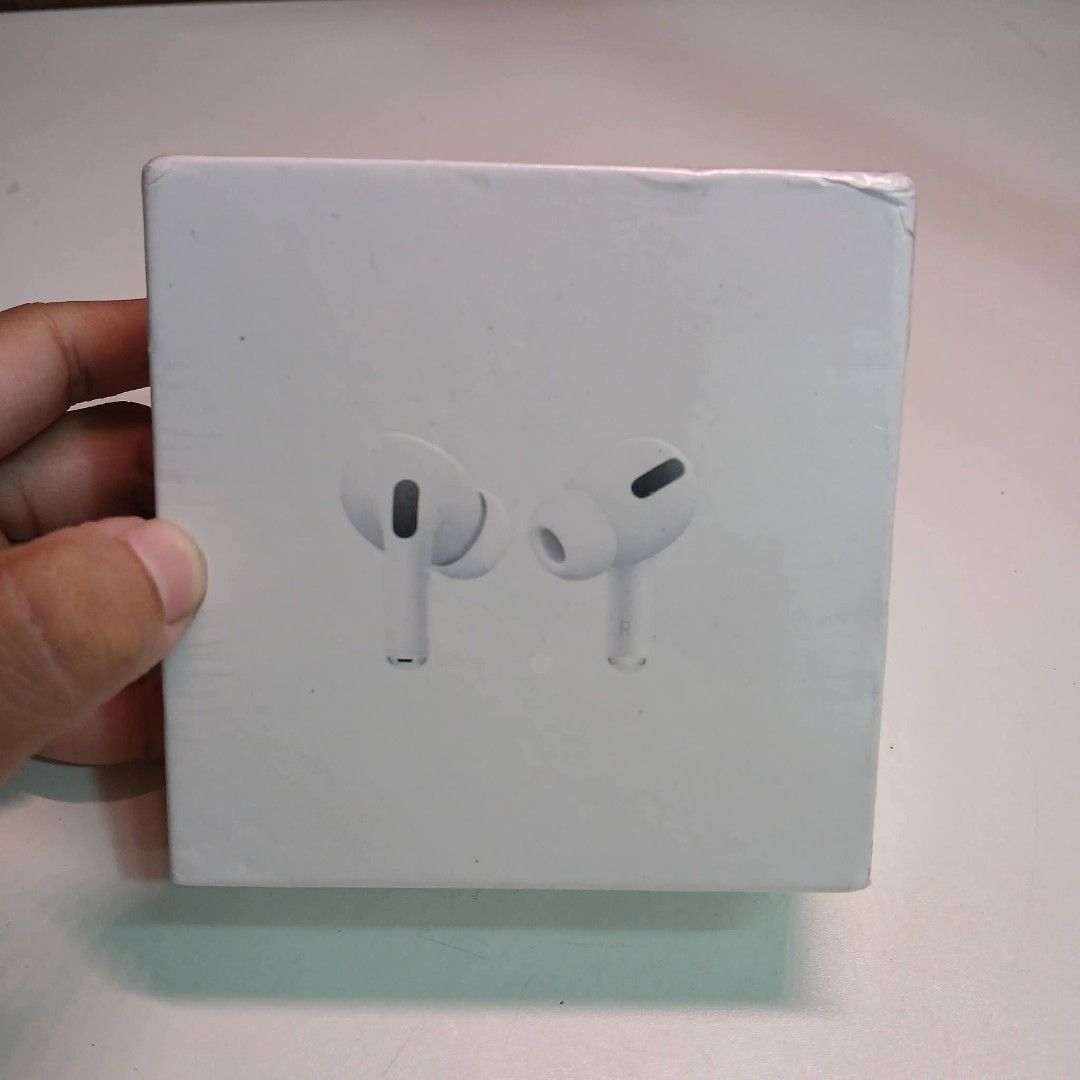 Apple AirPods Pro with MagSafe Charging Case (Category: Earphones) located in Angeles City. Submitted by renzyboypalaboy (Listing ID 1438559894, Image 1). Description: - Apple AirPods Pro with MagSafe Charging Case - Brand new and sealed - Unused product.