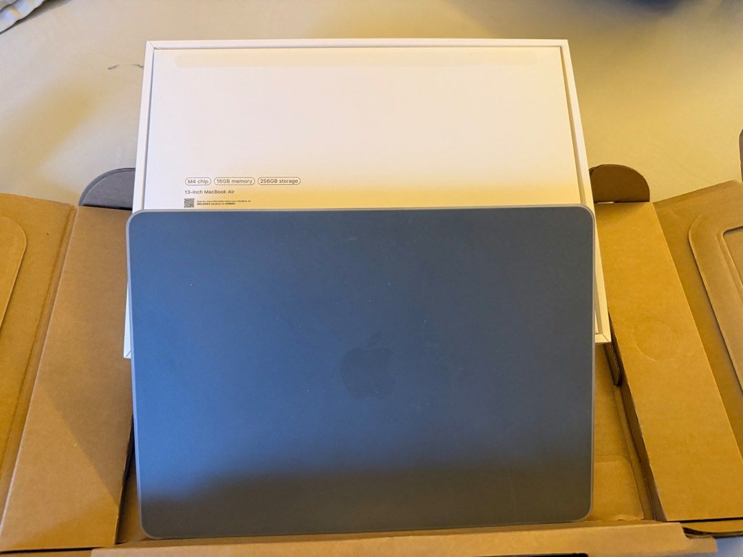 Apple MacBook Air 13-inch M4 Chip457598941990103040