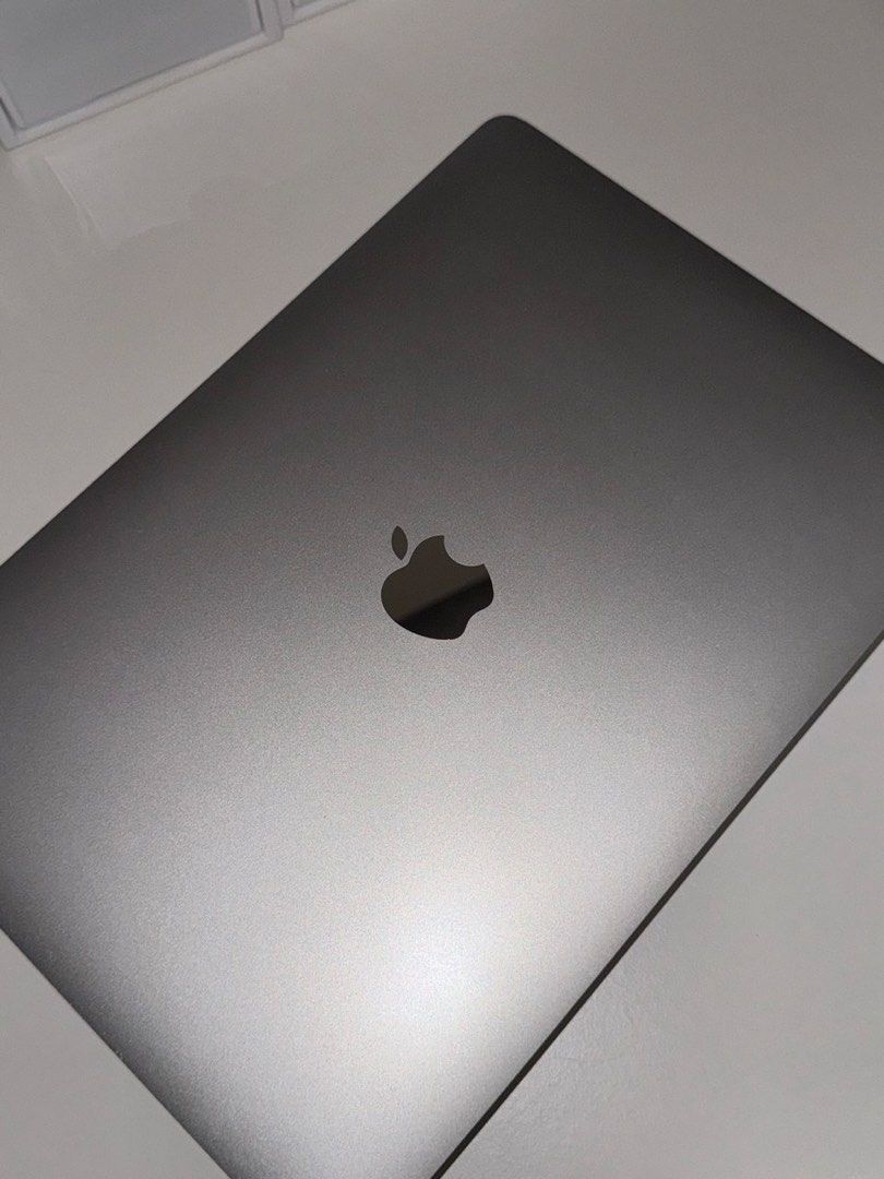 Apple MacBook Pro M2 2022 13”- Silver457918963767715840