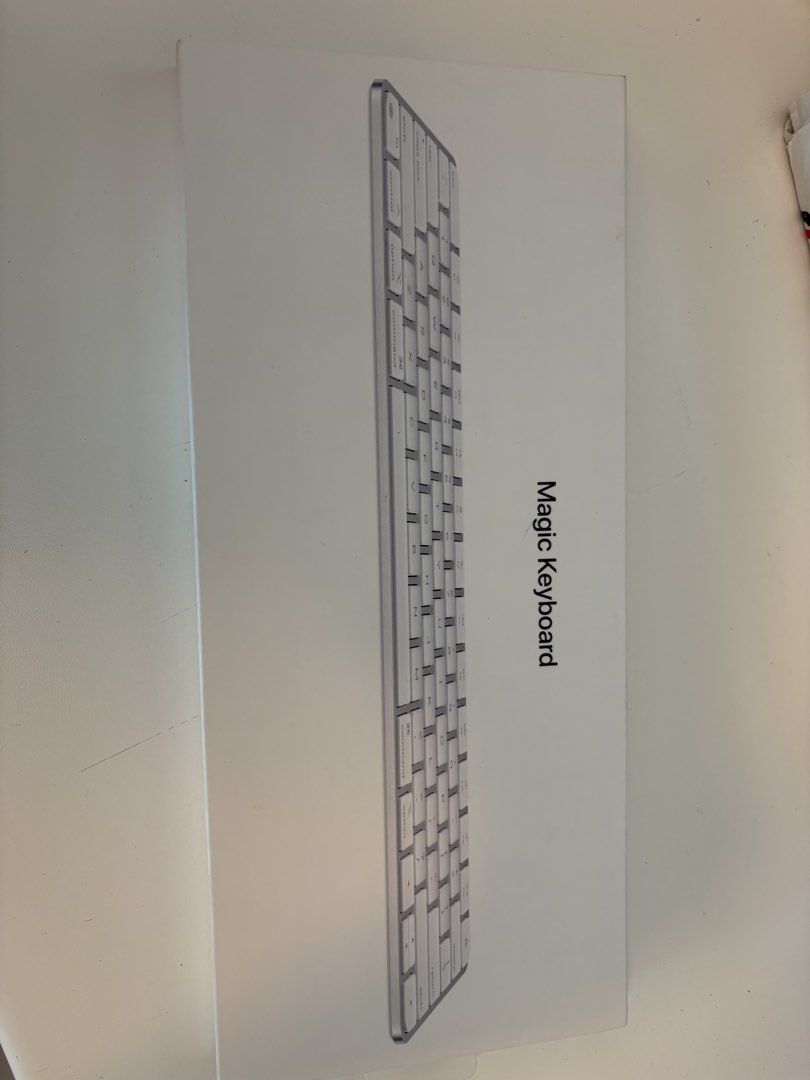 Apple Magic Keyboard - White457374772998318080