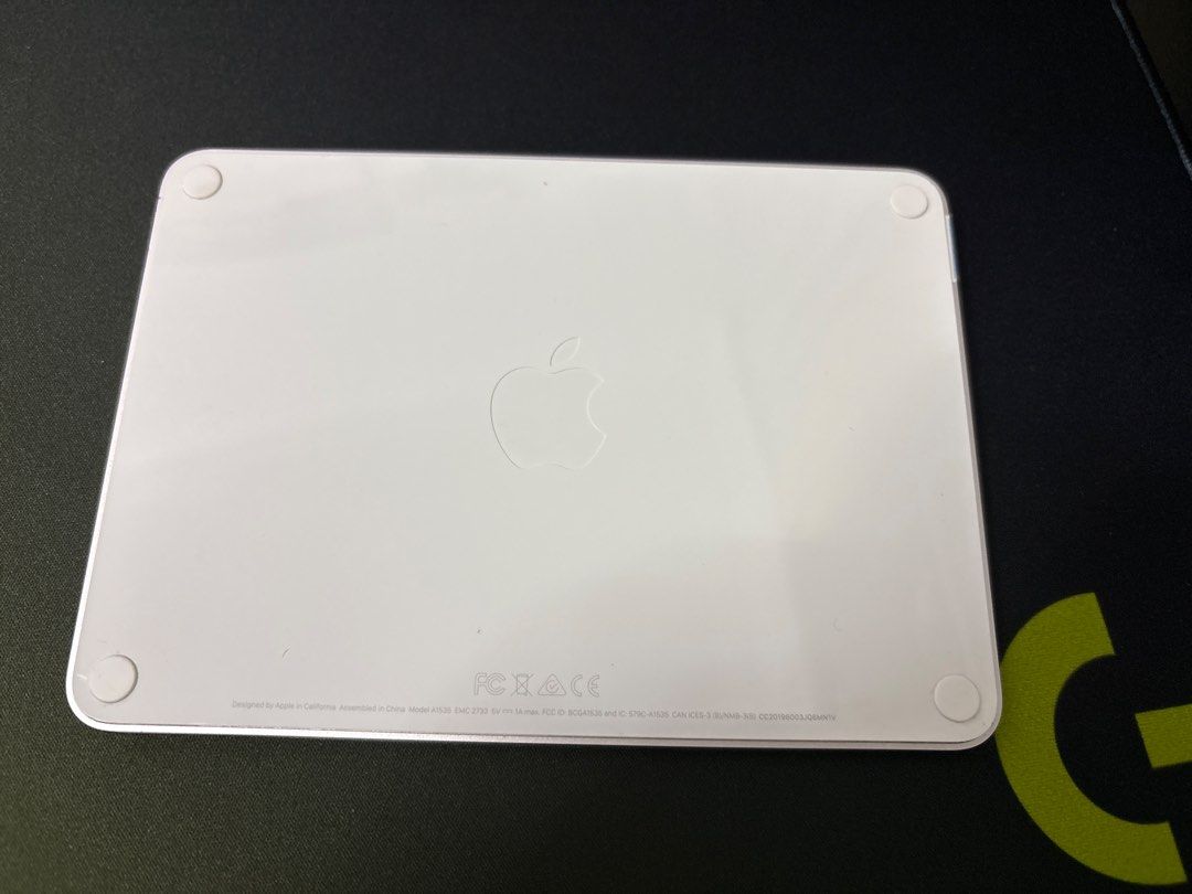 Apple Magic Trackpad 3 - White/silver457722419405793282