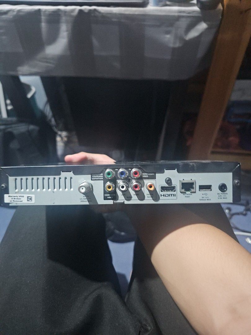 Astro Decoder (Original) (Category: Blu-Ray & Media Players) located in Kuala Lumpur. Submitted by wanaminull22841 (Listing ID 1438632963, Image 2). Description: Astro Decoder only no remote included, Can be used to salvage electronic parts.