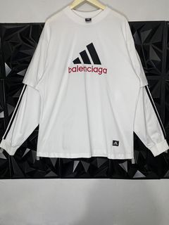(Category: ) located in . Submitted by balenciaga_apparel01 (Listing ID 1438501958, Image 1). Description: .