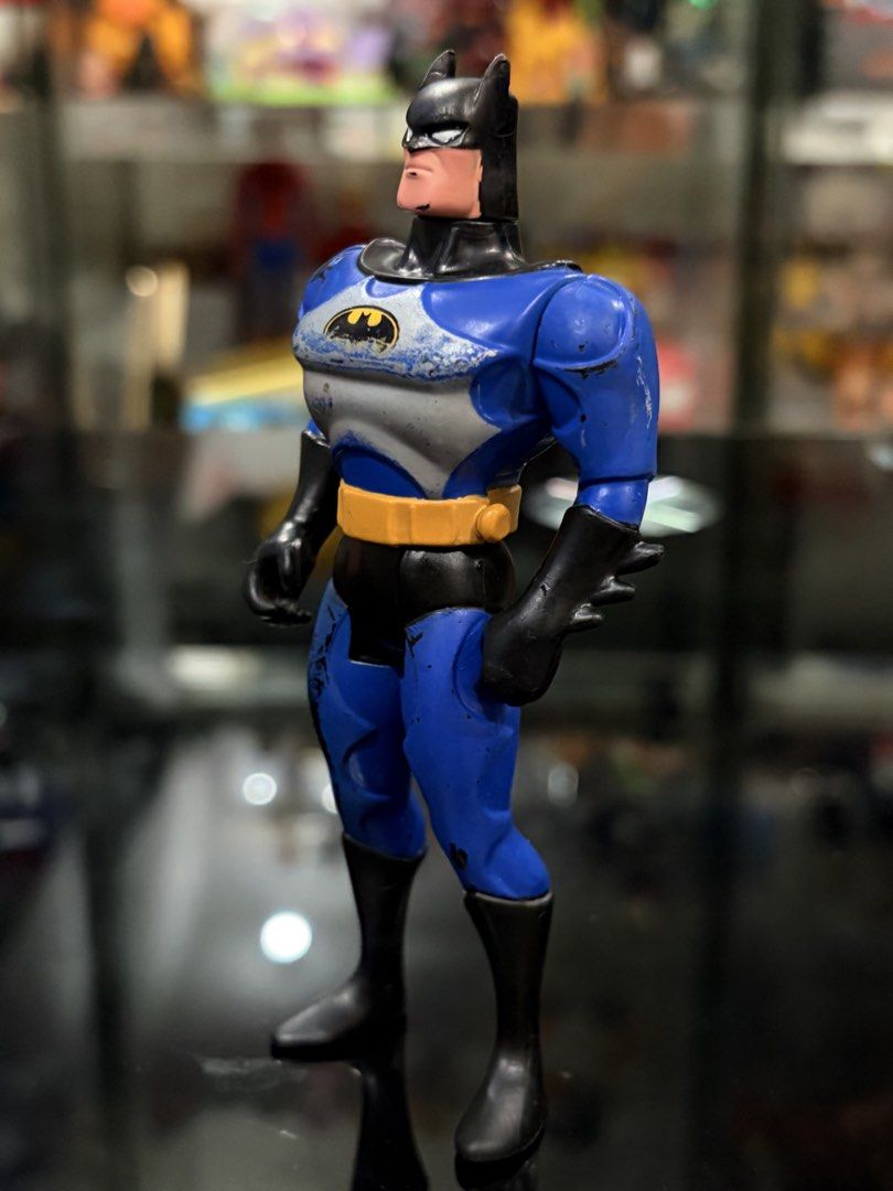 Batman 1994 (Category: Figurines & Statues) located in Makati City. Submitted by tomypom (Listing ID 1438618764, Image 2). Description: Authentic Kenner 1994 batman animated movie 349 pesos only! .