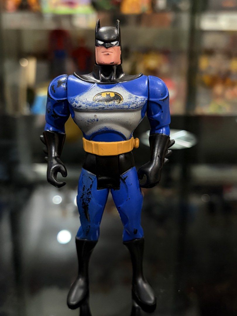 Batman 1994 (Category: Figurines & Statues) located in Makati City. Submitted by tomypom (Listing ID 1438618764, Image 1). Description: Authentic Kenner 1994 batman animated movie 349 pesos only! .