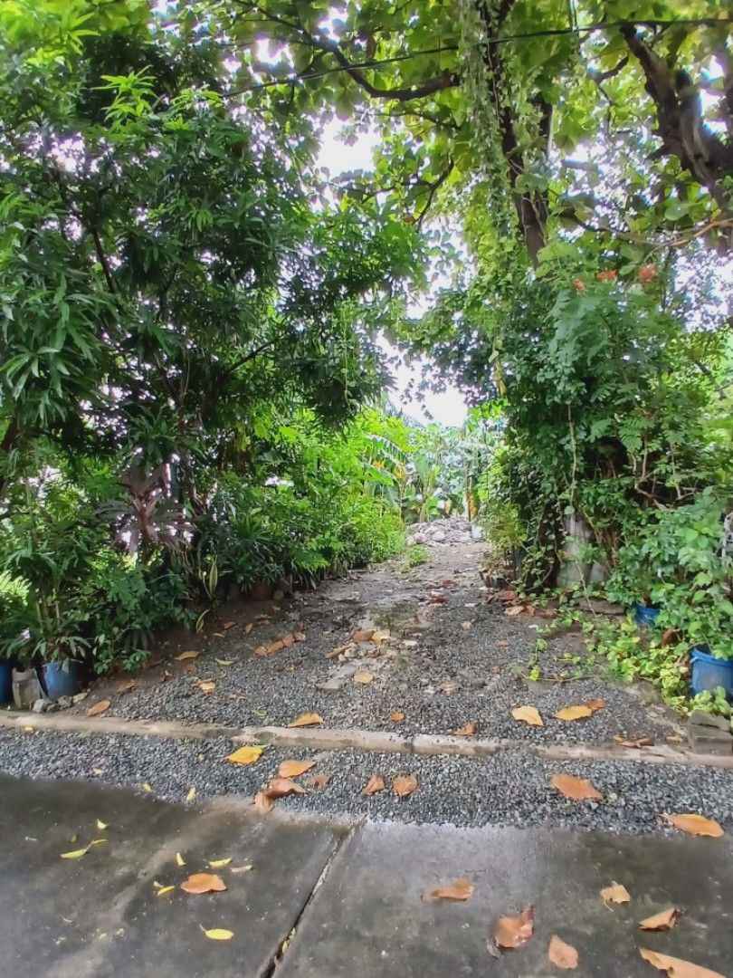 Baybreeze Lot for Sale (Category: Lot) located in Manila. Submitted by sell_it_laine (Listing ID 1438581817, Image 2). Description: ✨️🍀 LOT FOR SALE 🍀✨️ Location: Baybreeze Executive Village, Taguig City Street: Swan Lane - 102 sqm - 22k per sqm - Clean title - Near Taguig Municipal Hall, C6 Road, Vista Mall Taguig and BGC 🟢 Price still negotiable ✉️ PM for more details 📱0920 173 5436 | 0951 954 3238.