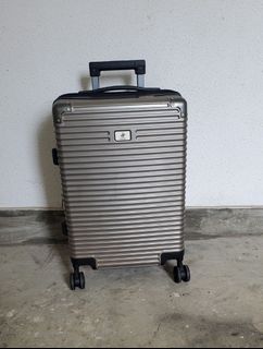 （分類：）位於 。 由 preferentialarea 提交（商品編號 1438534788，圖片 1）。簡介： 。