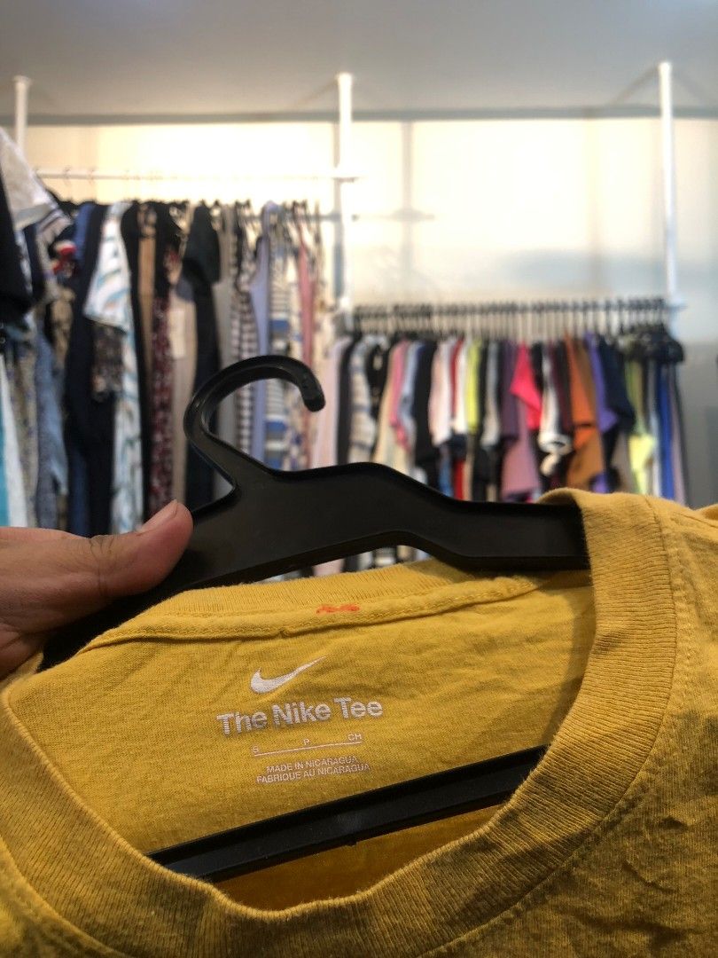 Big Swoosh Nike Just Do It Mens Tee (Category: Tshirts & Polo Shirts ) located in Los Banos. Submitted by ayeeeel (Listing ID 1438679869, Image 3). Description: Big Swoosh Nike Just Do It Mens Tee SIZE : SMALL TO MEDIUM COLOR RATE : 100000000🔥/ 10 CONDITION : LIKE NEW CONDITION NO ISSUE Price + SF Courier : J&7 ‼️PWEDE TUMAWAD WAGLANG SAGAD‼️ LOCATION : LOSBAÑOS LAGUNA.