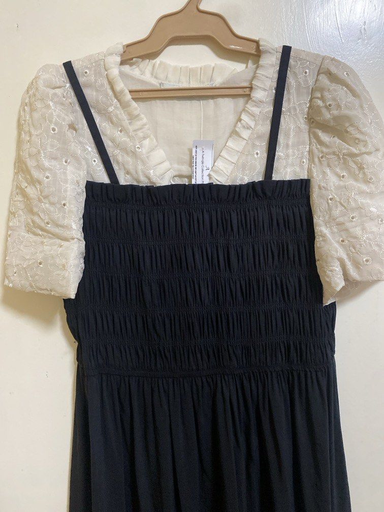 Black and beige eyelet dress (Category: Dresses) located in Quezon City. Submitted by amanda79146 (Listing ID 1438650492, Image 2). Description: .