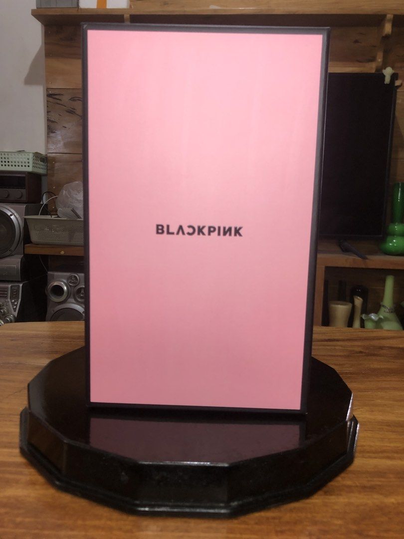 BLACKPINK Official Light Stick Special Edition (Category: K-Wave Merchandise) located in Midsayap. Submitted by karldonor01258 (Listing ID 1438573668, Image 1). Description: - Official BLACKPINK Special Edition Light Stick - Comes with original box and user manual - Features a black and pink design - Light stick is in original packaging - Box is pink with the BLACKPINK logo -Free SF -Price is negotiable just pm me.