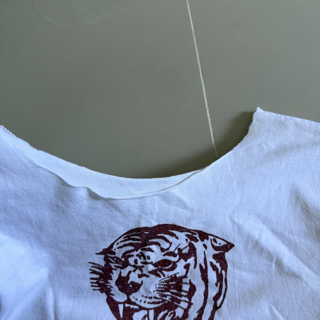 Brandy Melville Off the shoulder top (Category: Shirts) located in Davao. Submitted by aug_amari (Listing ID 1438526214, Image 3). Description: w sign of use! but not that visible naman when worn :) i use this as a cover up got it from US .