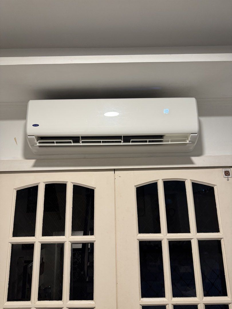 Carrier 1.5HP Split-type Aircon (Category: Air Conditioning and Heating) located in Paranaque City. Submitted by jtjal (Listing ID 1438569731, Image 1). Description: FOR SALE: Carrier 1.5HP Split-Type Aircon ❄️ Php 16,000 only! Selling our Carrier 1.5HP split-type air conditioner. Well-maintained and still in good working condition — perfect for bedrooms, condos, or small living spaces. ✔ Good condition (no box) ✔ Cold and efficient cooling Reaso