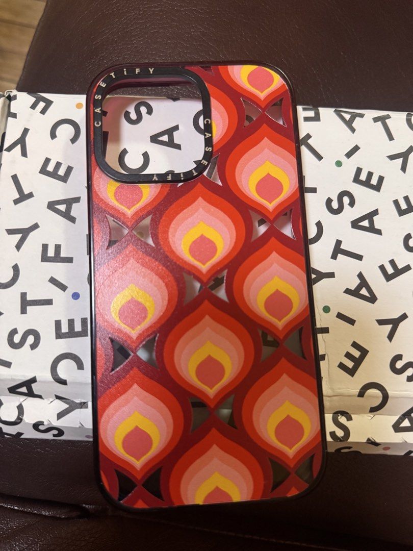 Casetify for Iphone 15 promax (Category: Cases & Sleeves) located in Antipolo. Submitted by florshop (Listing ID 1438535701, Image 1). Description: Preloved Casetify cellphone case for Iphone 15promax.