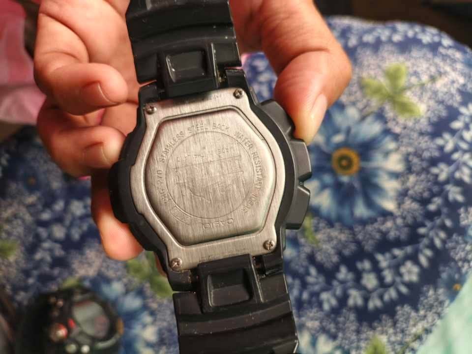 Casio Protrek Watch (Category: Men's Watches) located in Manila. Submitted by epicwind_1bf746 (Listing ID 1438681649, Image 2). Description: - Casio Protrek watch - Digital display - Features: Compass, altimeter, barometer - Stainless steel back - Water resistant - Black band.