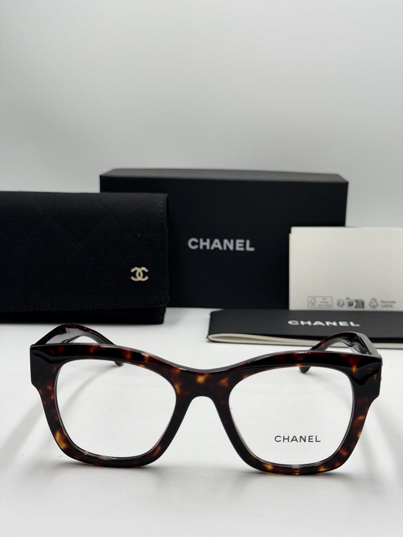 Chanel 3498 Butterfly Eyeglasses. (Category: Sunglasses & Eyewear) located in Quezon City. Submitted by _cmluxephilippines (Listing ID 1438637911, Image 2). Description: Chanel 3498 Butterfly Eyeglasses. They feature a dark tortoise shell acetate frame and a prominent interlocking CC logo on the temples. Chanel Key Details & Identification Brand: Chanel Model Number: CH3498 (often marked as 3498-A or 3498-S) Frame Material: High-quality gloss ace