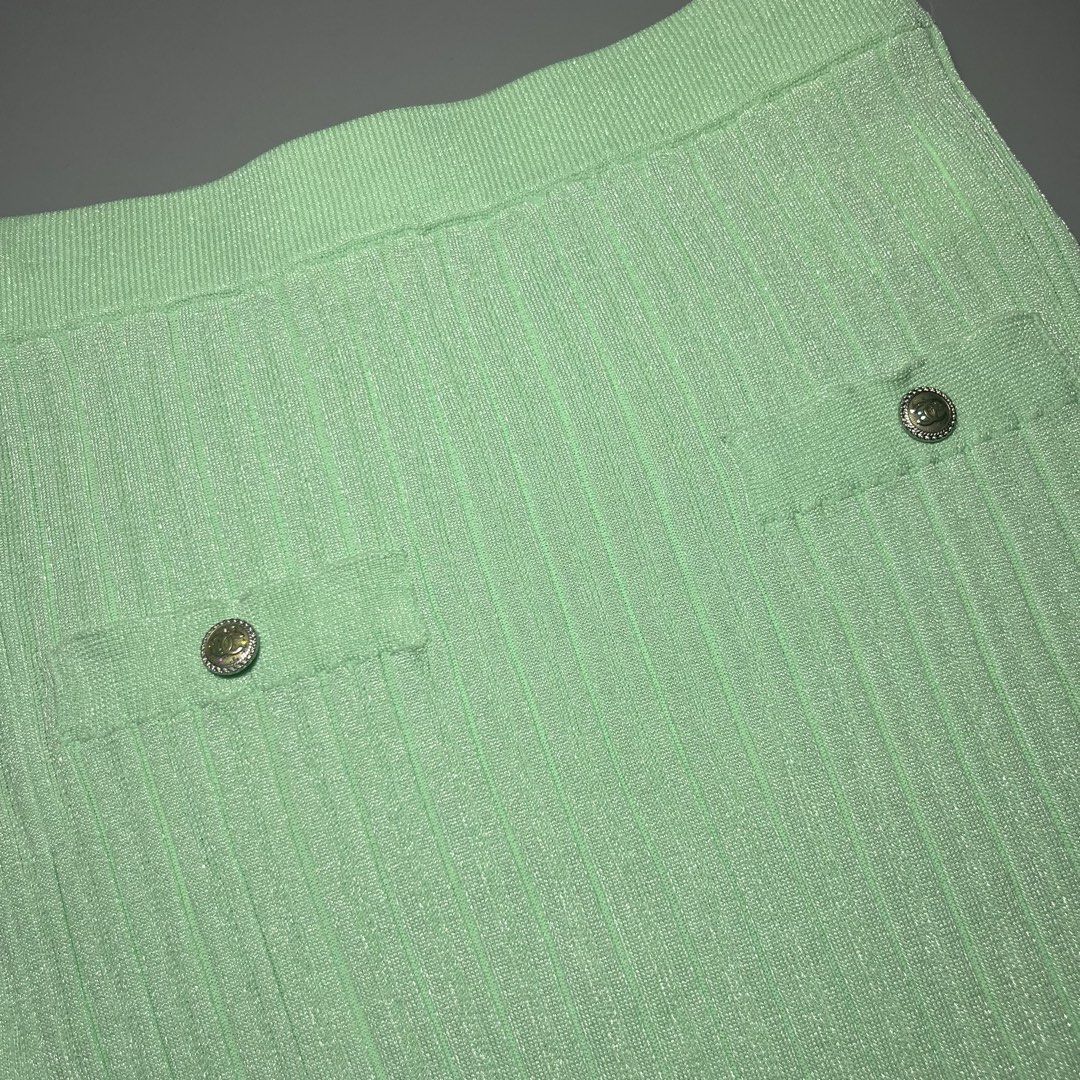 Channel skirt cotton knitted (Category: Skirts) located in Manila. Submitted by lostendfound1008 (Listing ID 1438543455, Image 3). Description: Chanel skirt Size: Small Waist: 25 to 28 Lenght: 17.5 Good condition Price: 2500 +ship Mode of payment gcash / Bpi / Gotyme Pay now ship later Via Jnt & Lalamove Metro Manila Area Hit me up.