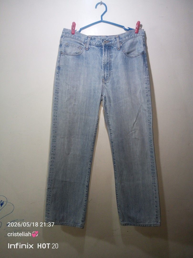 Chevignon denim pants (Category: Jeans) located in Manila. Submitted by cristopherthrift (Listing ID 1438658287, Image 1). Description: - Authentic Chevignon jeans -Size W31-34 L33 - 100% cotton - Light blue wash - Straight leg fit - Button closure with Chevignon logo - Two back pockets - Leather brand patch.