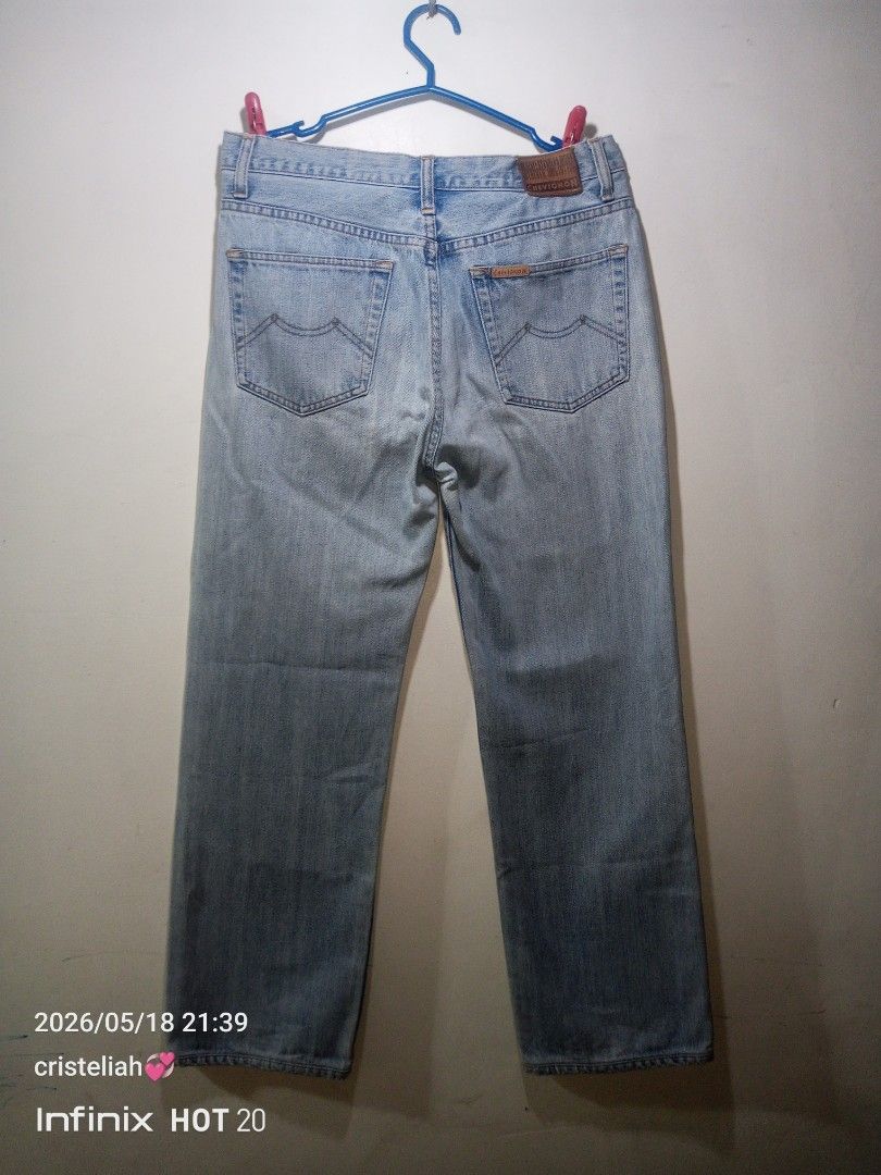 Chevignon denim pants (Category: Jeans) located in Manila. Submitted by cristopherthrift (Listing ID 1438658287, Image 2). Description: - Authentic Chevignon jeans -Size W31-34 L33 - 100% cotton - Light blue wash - Straight leg fit - Button closure with Chevignon logo - Two back pockets - Leather brand patch.