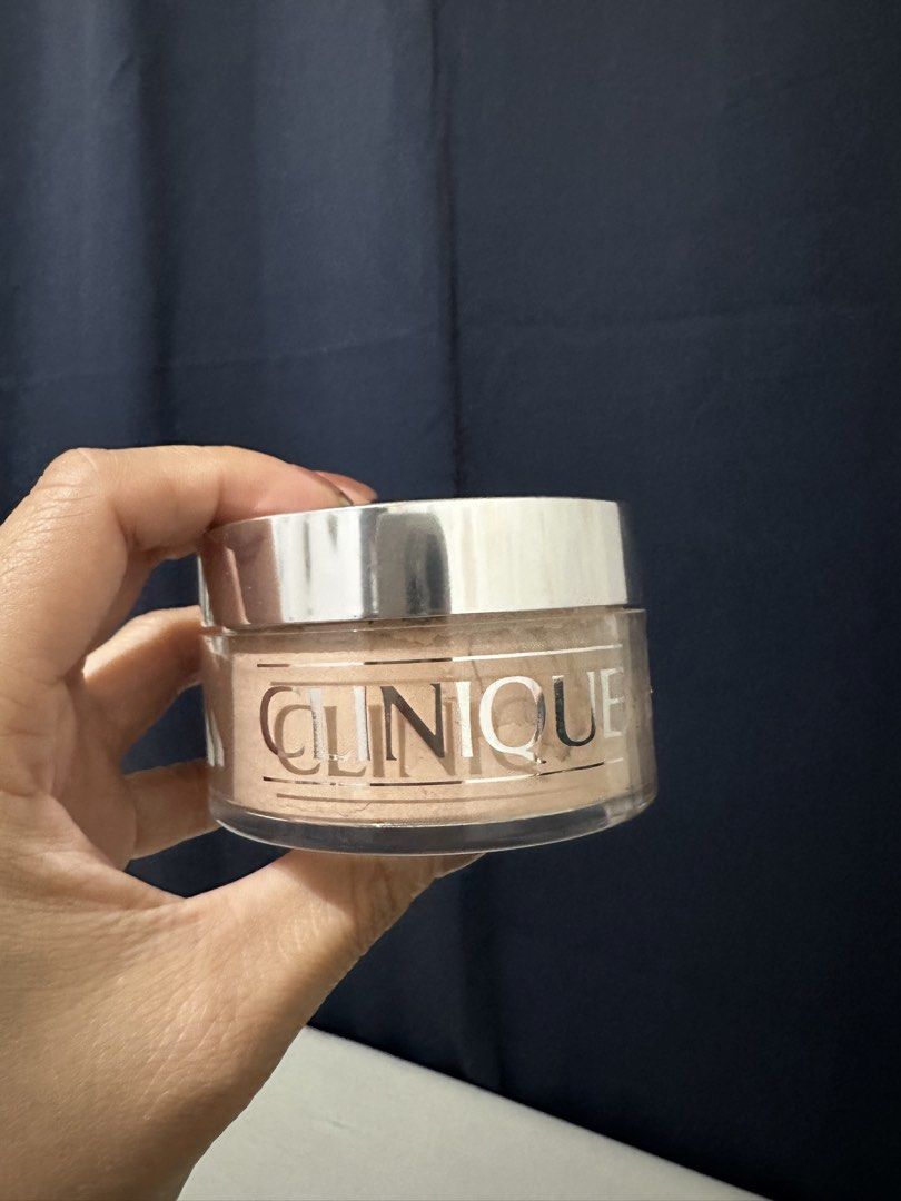 Clinique Blended Face Powder (Category: Makeup) located in Pasig City. Submitted by jngscollection (Listing ID 1438554506, Image 1). Description: The 35g (1.2 oz) Clinique Blended Face Powder. This iconic superfine, lightweight loose setting powder provides a sheer, flawless finish and helps minimize the appearance of pores. Shade 4 Transparency M no box, no brush, .