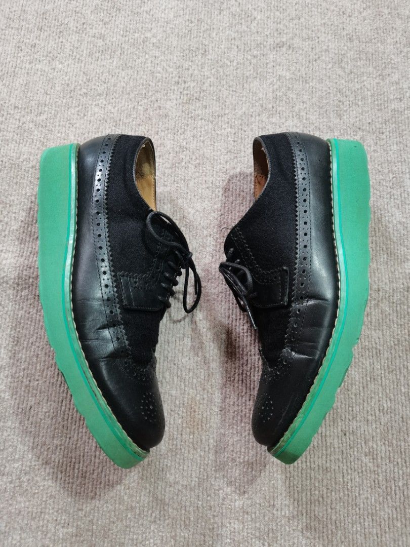 Comme des garcons x the generic man fall 2012 shoes (Category: Casual Shoes) located in Apalit. Submitted by _doer (Listing ID 1438523431, Image 2). Description: Size 9 Sign of usage 5500 or best offer.