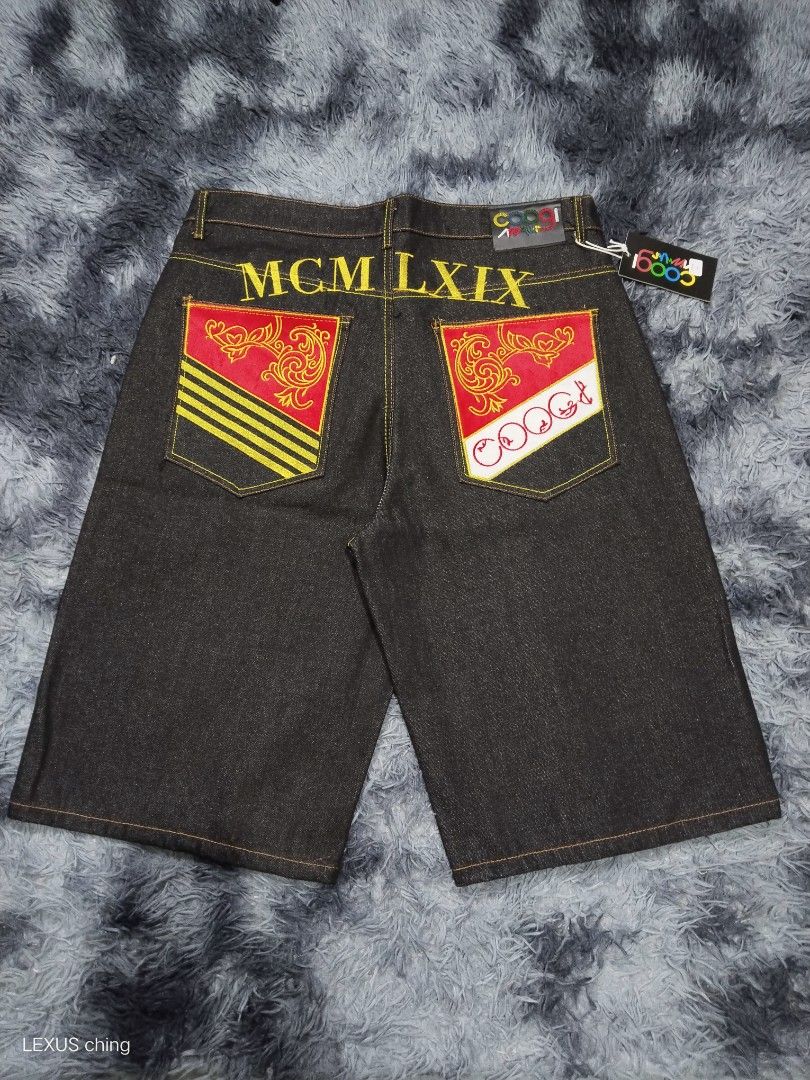 JORTS COOGIE tap.G b.new (Category: Shorts) located in Manila. Submitted by lexusthrift1995 (Listing ID 1438638532, Image 2). Description: SIZE- 38 LENGTH- 28.