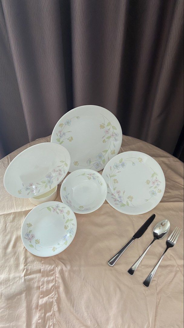 Corelle Spring Blossom Dinnerware Set457321741603328001