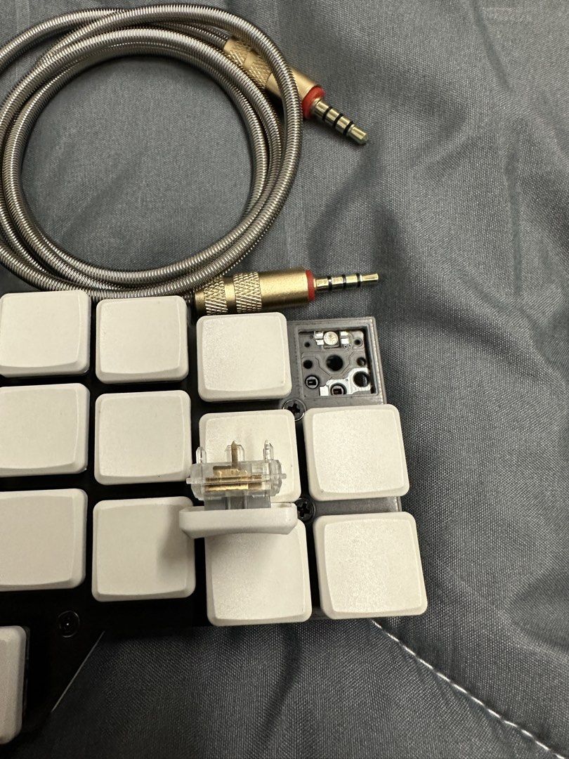 Corne Chocolate v2.1 Split Mechanical Keyboard458126679899514883