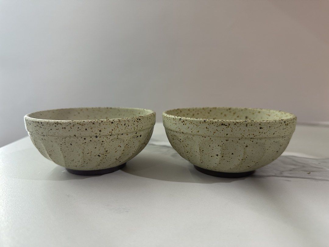 Cream Speckled Ceramic Bowls457561692596480001