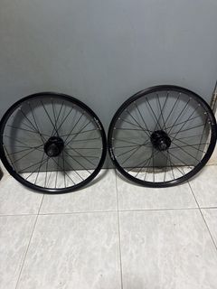 （分類：）位於 。 由 sky_edd 提交（商品編號 1438524704，圖片 1）。簡介： 。