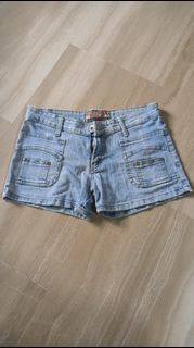 (Category: ) located in . Submitted by 01077 (Listing ID 1438522839, Image 1). Description: .