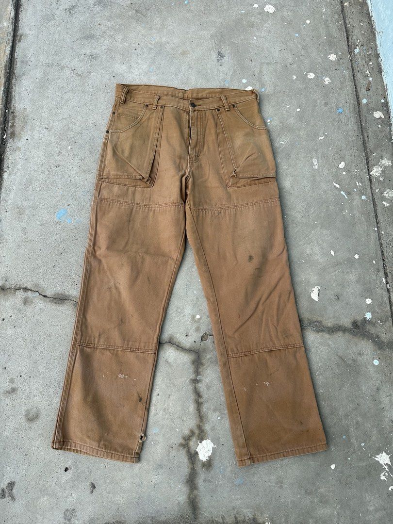 Dickies Vintage Carpenter Pants (Category: Trousers) located in Koronadal. Submitted by hiddencloset_2023 (Listing ID 1438612644, Image 1). Description: L: 43 W: 34 Leg opening: 9.