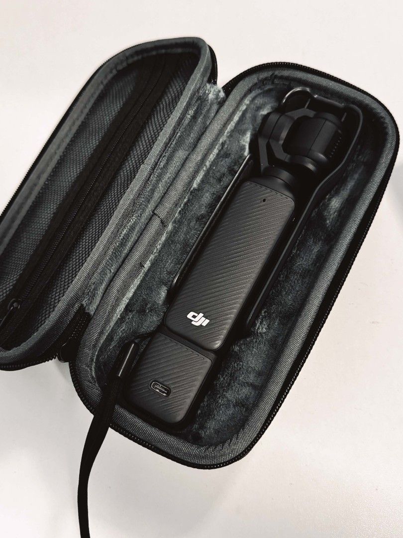 DJI Osmo Pocket 3 (Category: Cameras) located in Antipolo. Submitted by evangelistadaniela51263 (Listing ID 1438583638, Image 2). Description: DJI Osmo Pocket 3 (Standard Combo) Selling Price: 21k (negotiable) Original Price: 28k Bought last November 2025 Rfs: Will buy DJI Osmo Nano.