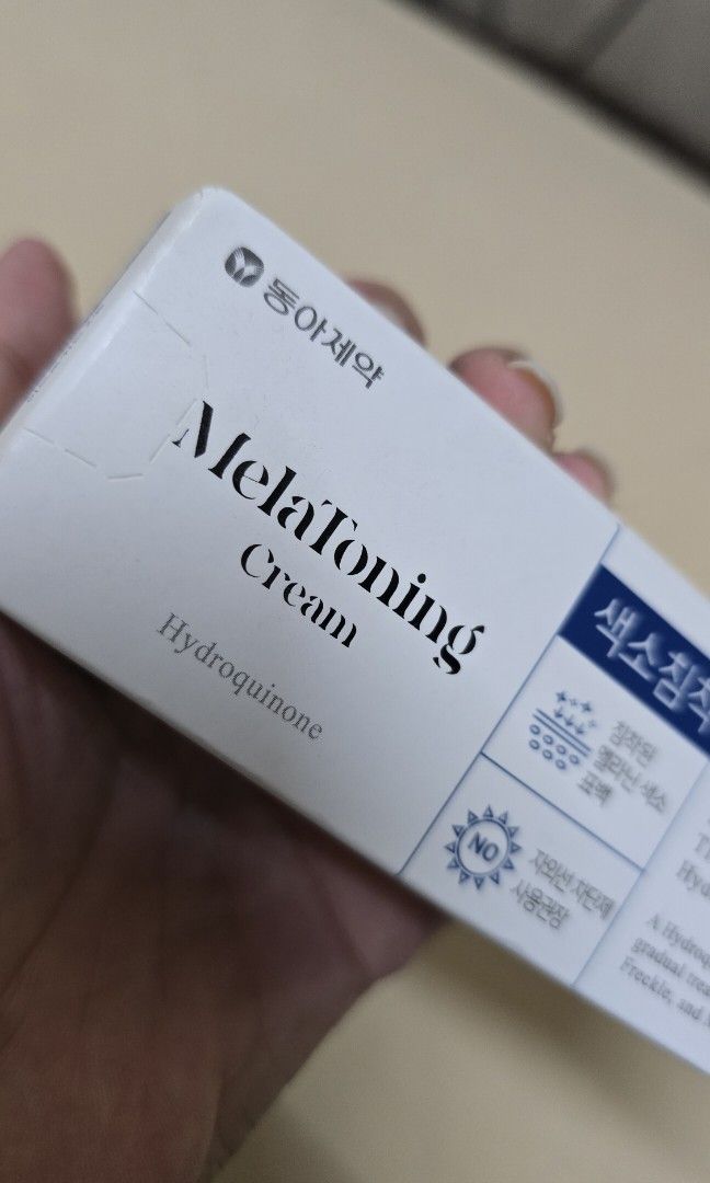 Dong-A Pharma Melatoning Cream (Category: Face Care) located in Quezon City. Submitted by jen13gozee (Listing ID 1438605647, Image 2). Description: 100% Authentic -Personally bought in Korea -This is my extra Expiry is 2027 Dong-A Pharm Melatoning Cream is a popular Korean pharmacy spot treatment formulated with 2% hydroquinone, designed to treat hyperpigmentation, melasma, freckles, and dark spots. It inhibits melanin production for a clearer co