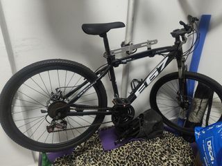 (Category: ) located in . Submitted by donnie.huhu (Listing ID 1438592721, Image 1). Description: .