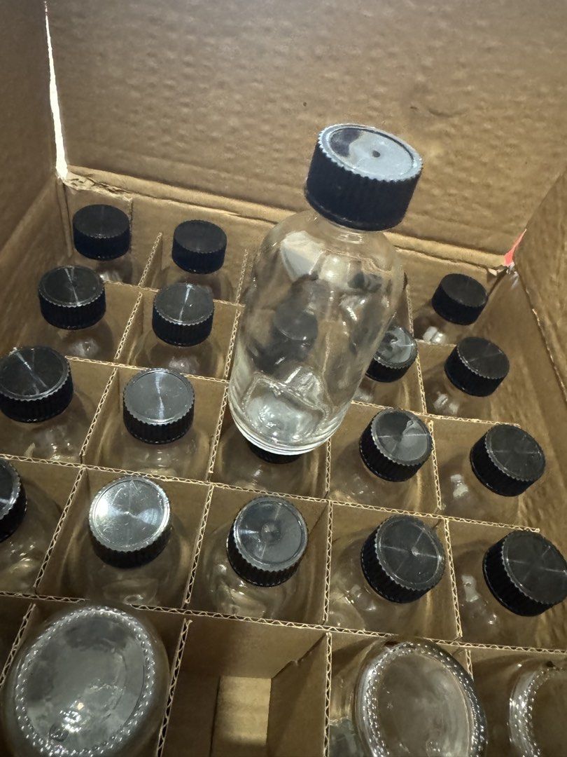 Empty Glass Bottles with Black Caps457453596312217602