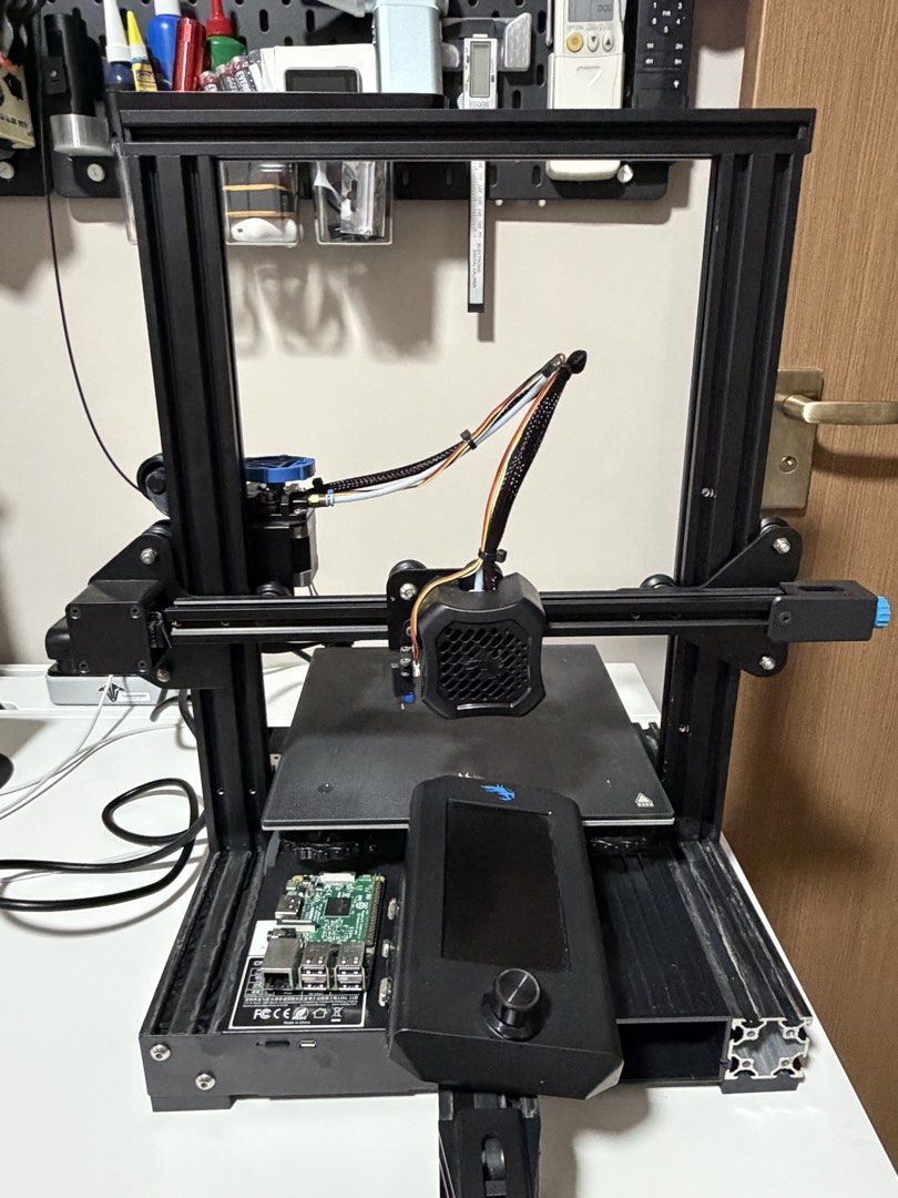 Ender 3 V2 Creality457389507809136640