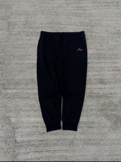 (Category: ) located in . Submitted by central_closet (Listing ID 1437907562, Image 1). Description: .