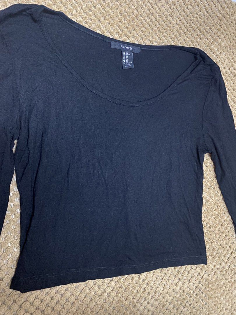 F21 cotton longsleeve comfy fit (Category: Longsleeves) located in Cebu City. Submitted by prelovedbygaely (Listing ID 1438660247, Image 2). Description: Can fit large to xl.