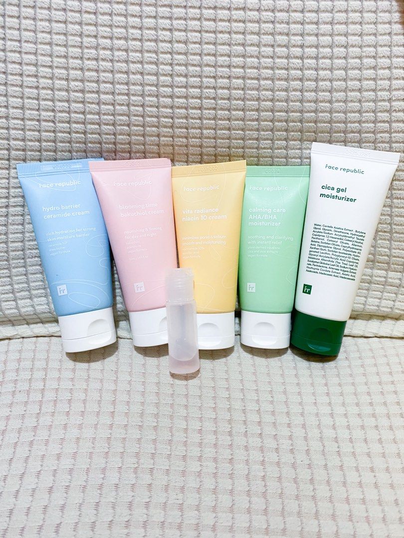 Face Republic Moisturizers Decant 10ml (Category: Face Care) located in Manila. Submitted by tryitoutfirst (Listing ID 1438652615, Image 2). Description: Face Republic Moisturizers Decant 10ml see expiration in pictures per bottle. 10ml bottle shown in photo foor size reference Decant 10ml ₱65 Available: -Cica Gel Moisturizer -Calming Care AHA/BHA Moisturizer -Vita Radiance Niacin 10 Cream -Hydro Barrier Ceramide Cream -Blooming Time Bakuchiol Cr