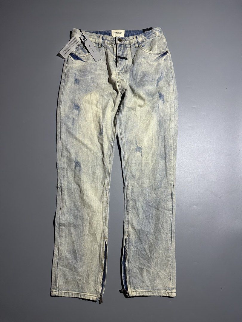 BRANDNEW FEAR OF GOD WASHED JEANS (Category: Jeans) located in Calbayog City. Submitted by js.street.finds (Listing ID 1438607332, Image 1). Description: Dimes width 30 Length 41 hem 7.