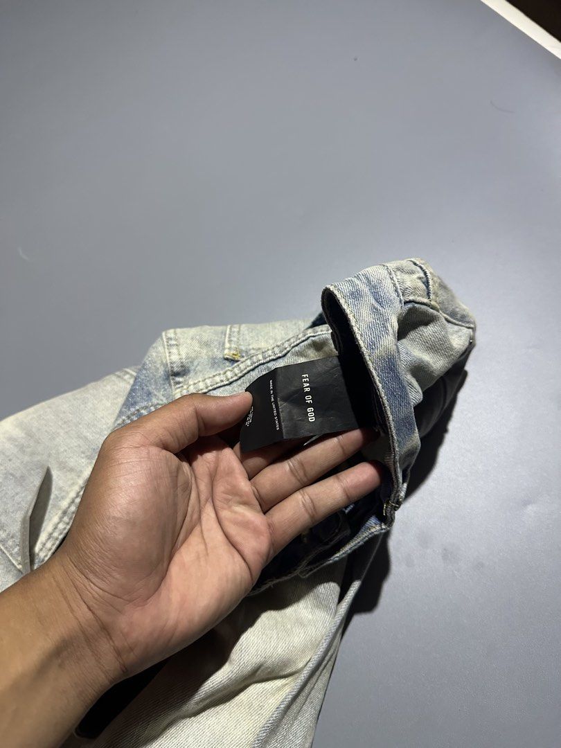 BRANDNEW FEAR OF GOD WASHED JEANS (Category: Jeans) located in Calbayog City. Submitted by js.street.finds (Listing ID 1438607332, Image 3). Description: Dimes width 30 Length 41 hem 7.