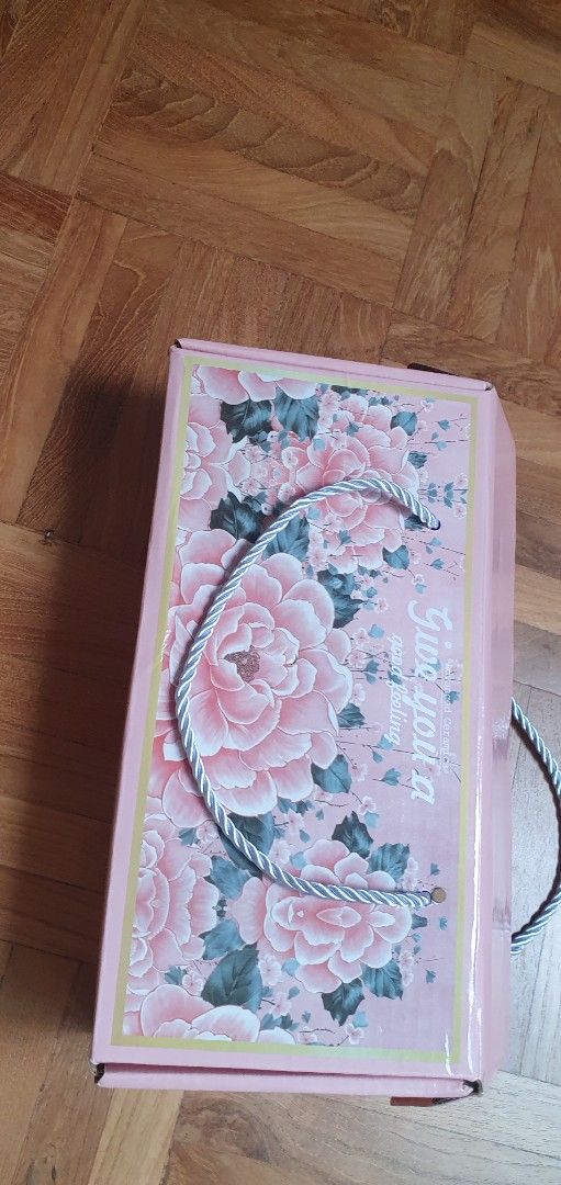Floral Design Plates - Brand New457561700713123841